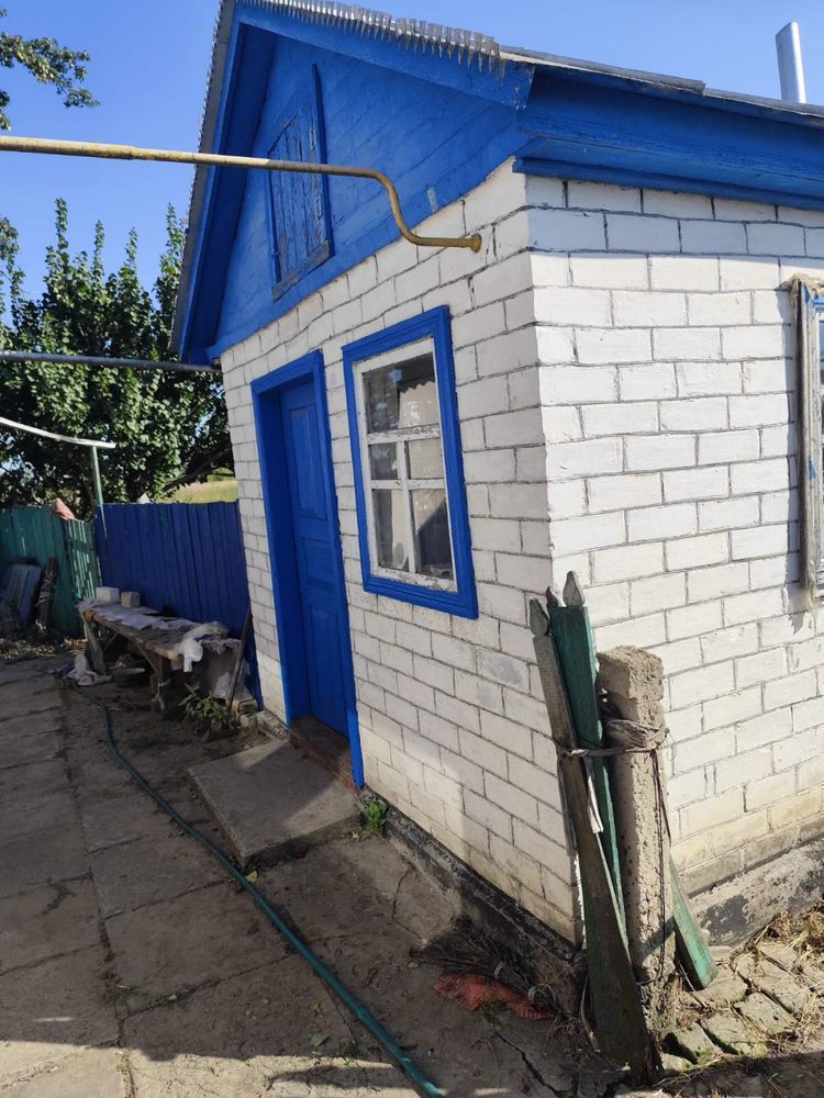 Продаж цегляного будинку