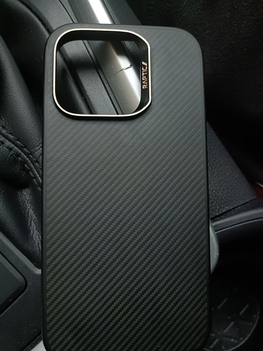 Чохол iPhone 16 pro RAPTIC CARBON