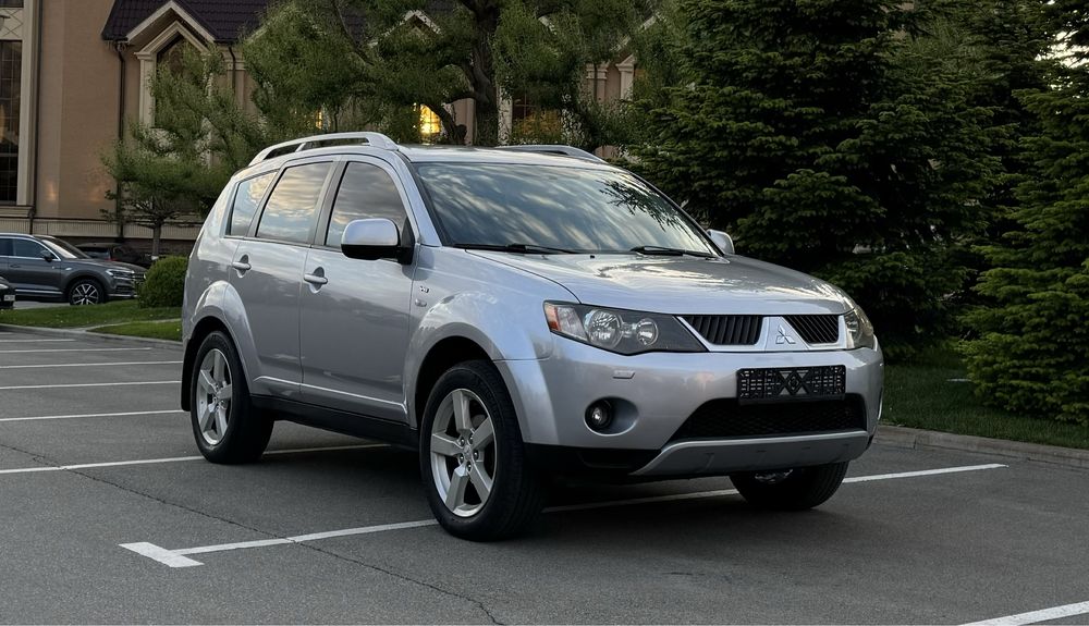 Mitsubishi outlander xl