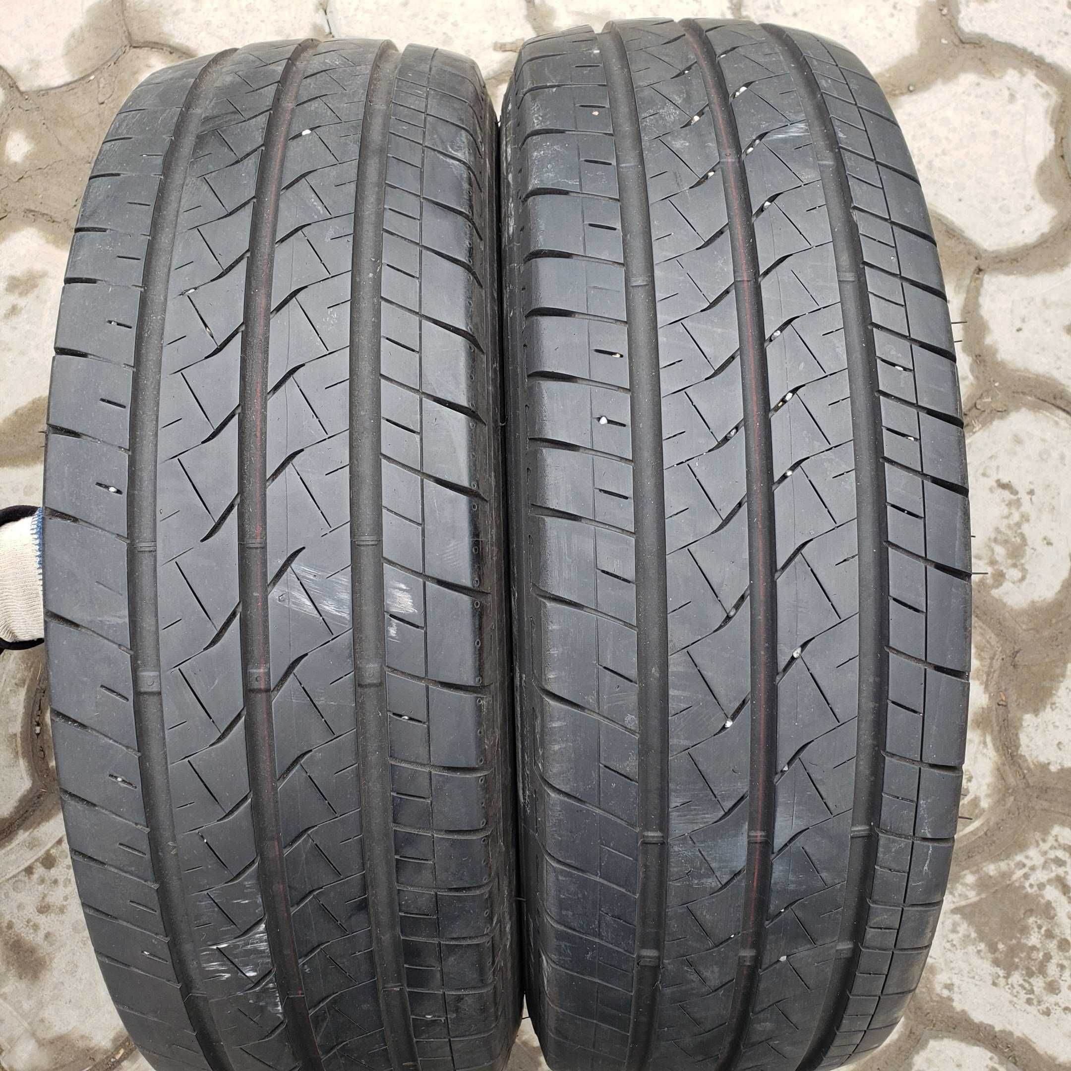 Шини 225/65 R16c Bridgestone (Бріджестони) 150$/2шт. літня резина