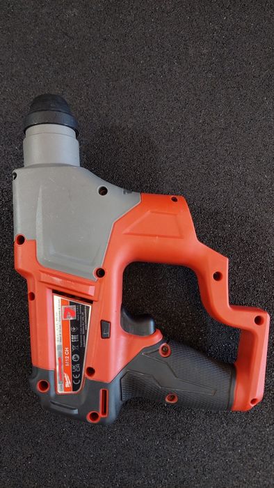 Młotowiertarka Milwaukee M12 CH-0 SDS Plus