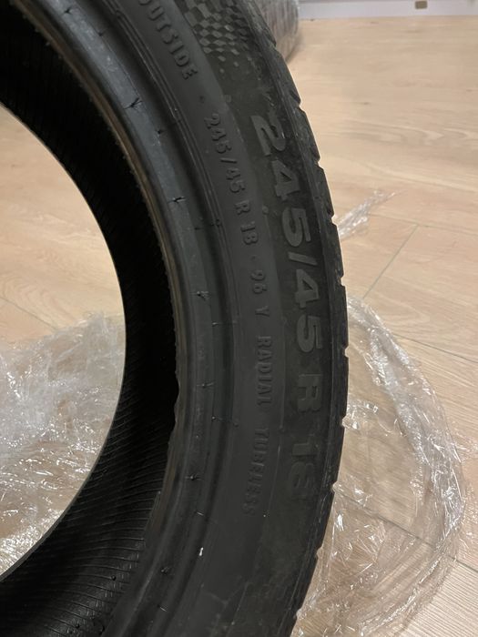 Continental 245/45/18 runflat