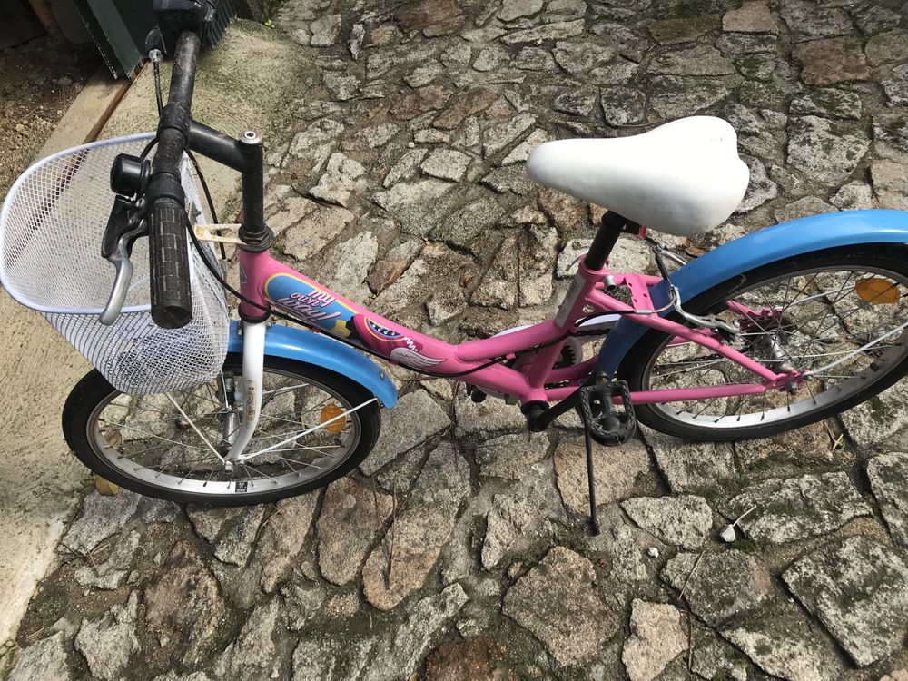 Bicicleta da soy Luna usada mas em muito bom estado Foi pouco usada