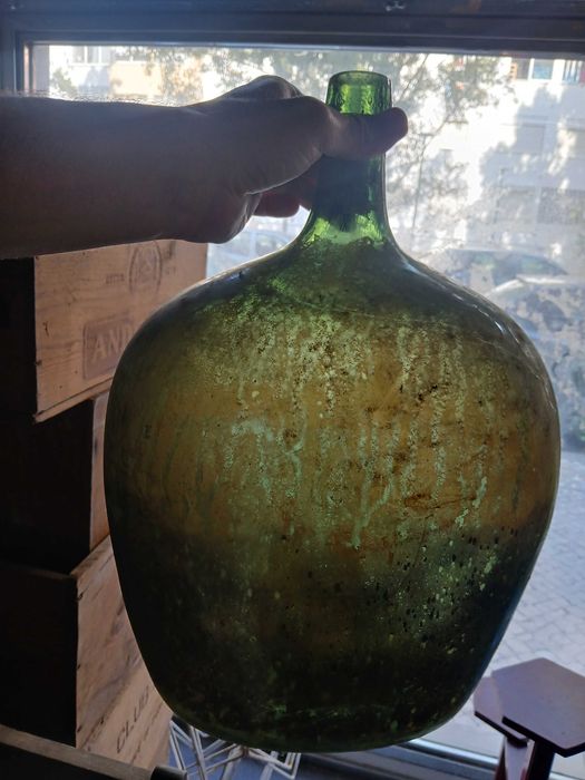 Garrafões em vidro - 10 Litros - Em verde e branco / Transparente