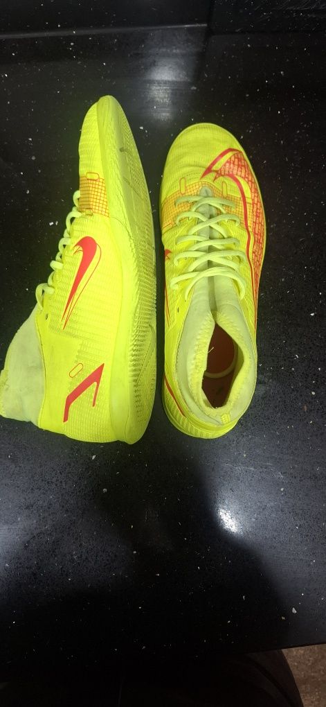 Chuteiras Nike Mercurial
