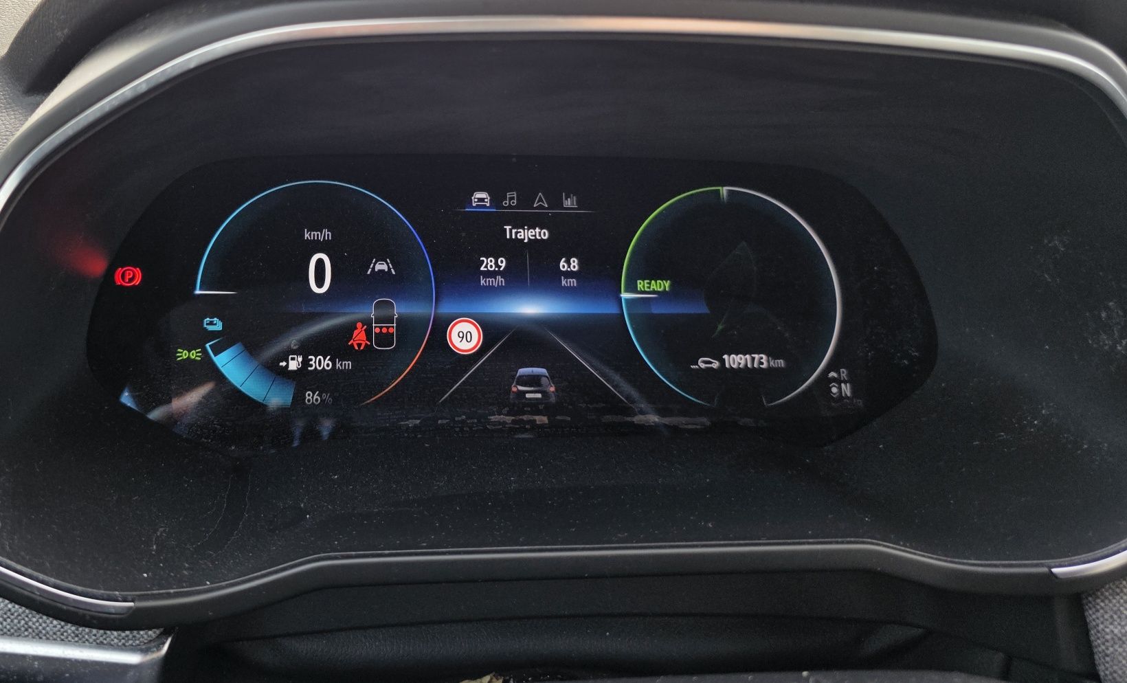 Zoe Executive R135Cv  C/ Baterias  52kw  Nacional  com carregame