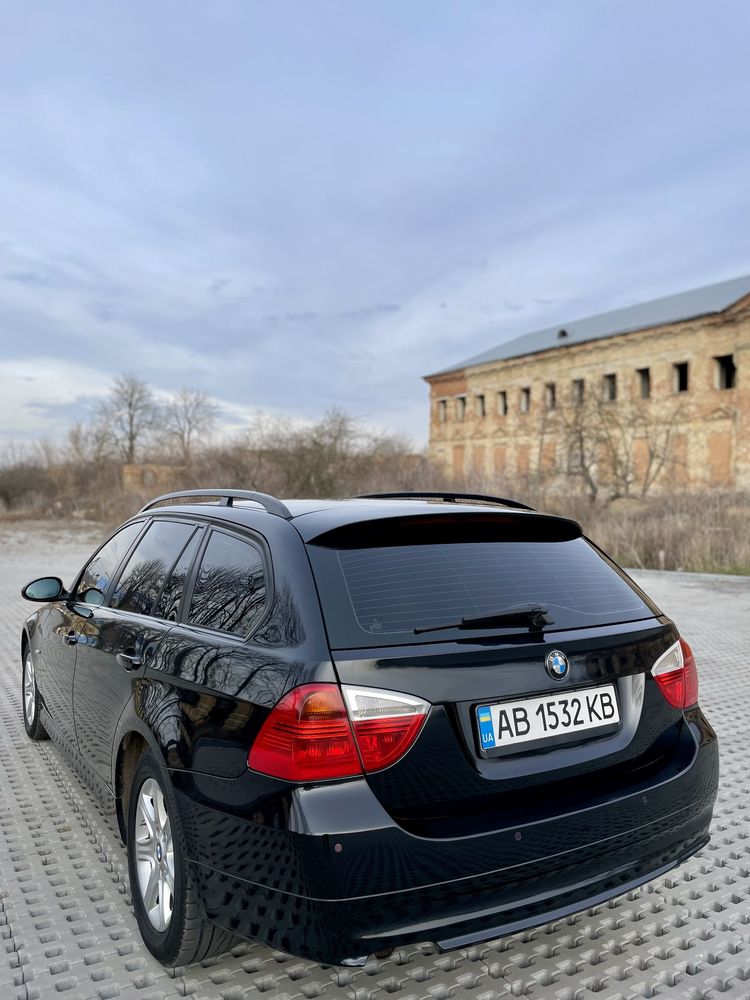 Продам BMW E91 320i газ/бенз