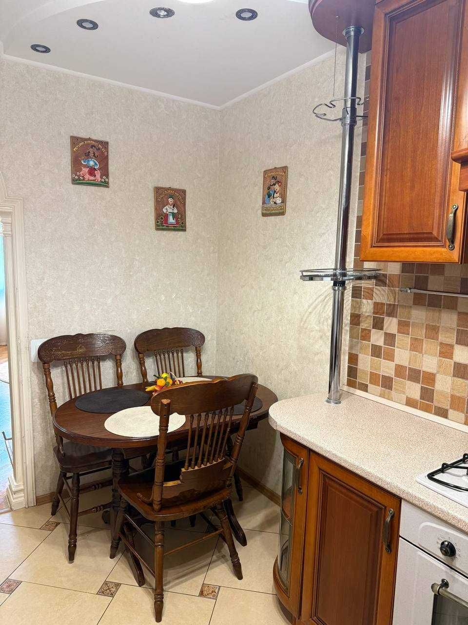 Продаж ДВОХПОВЕРХОВОЇ квартири Пирогівці 117,7 м кв