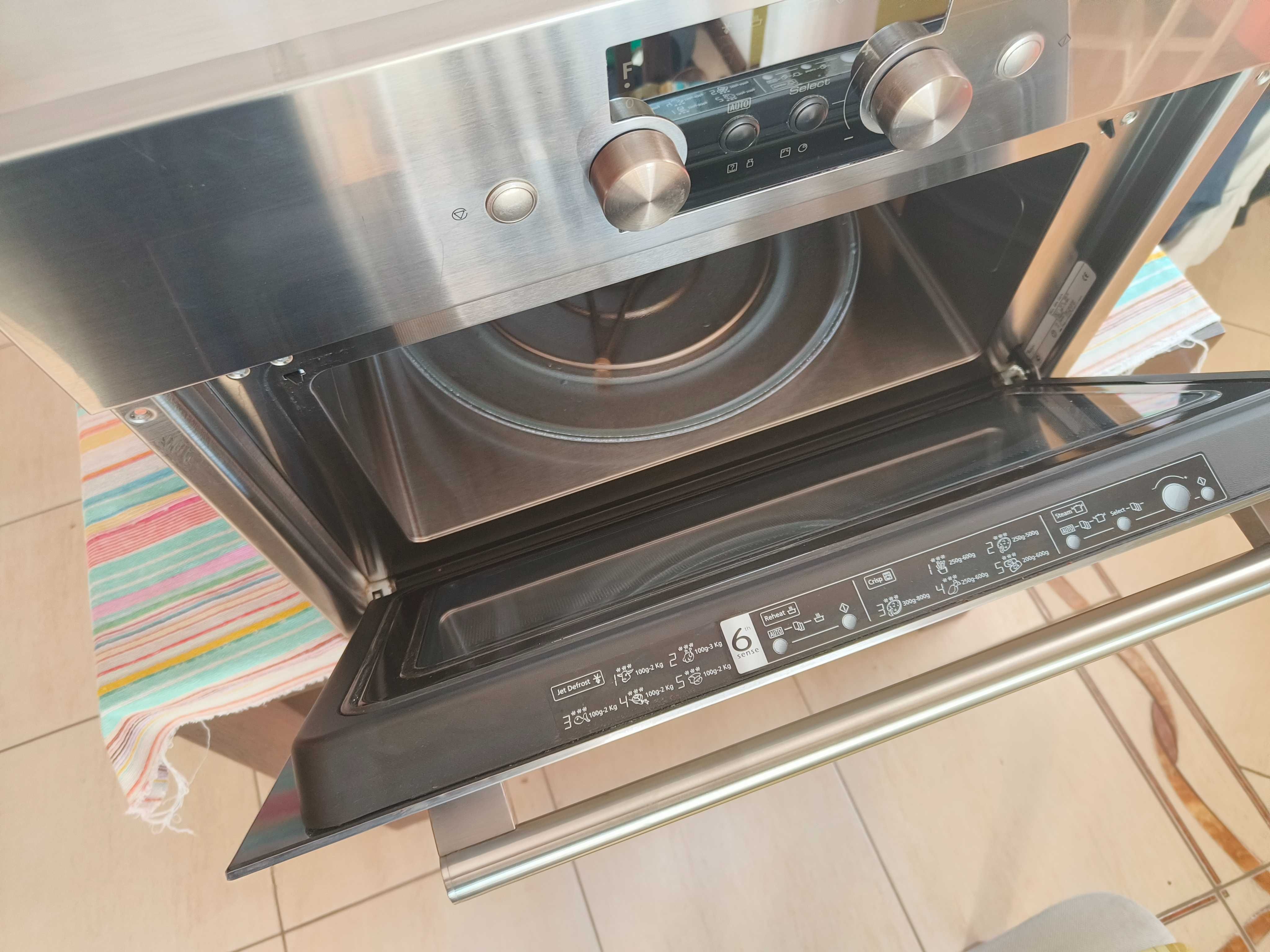 Kuchenka mikrofalowa z grillem do zabudowy Whirlpool AMW 535/IX INOX