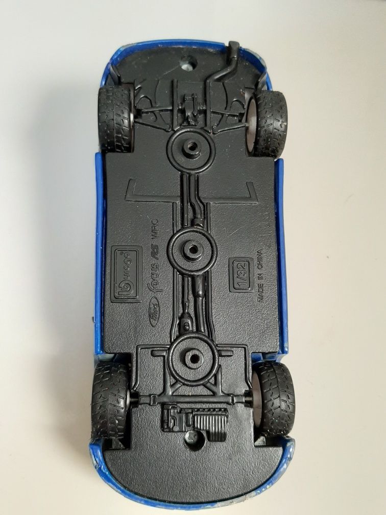 Carro de Coleção Ford Focus 1/32