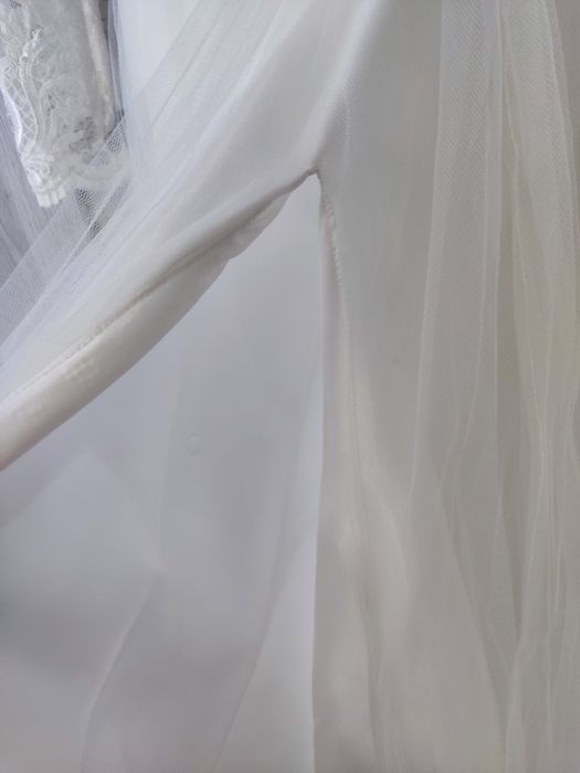 Suknia ślubna koronka