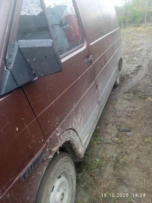 Продам Рено трафік 1993 року дизель 2;5