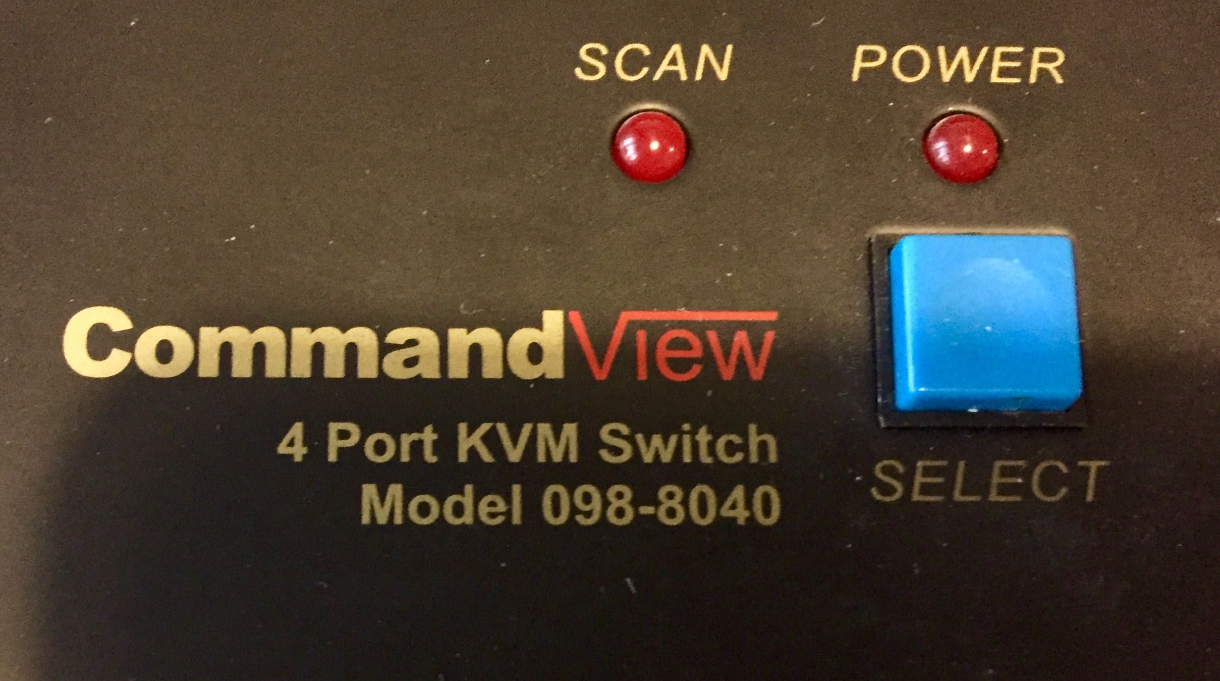 KVM консоль - Focus Networks 4 Port KVM Switch Model 098-8040, б/у