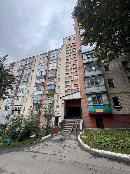 НАЙДЕШЕВША! Однокімнатна квартира в районі Виставка