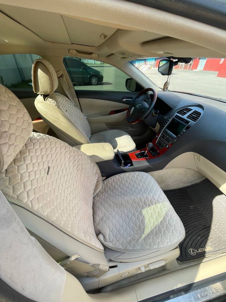 Продам Lexus ES350