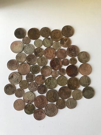 Продаю любі монети по 100-150 гривень.