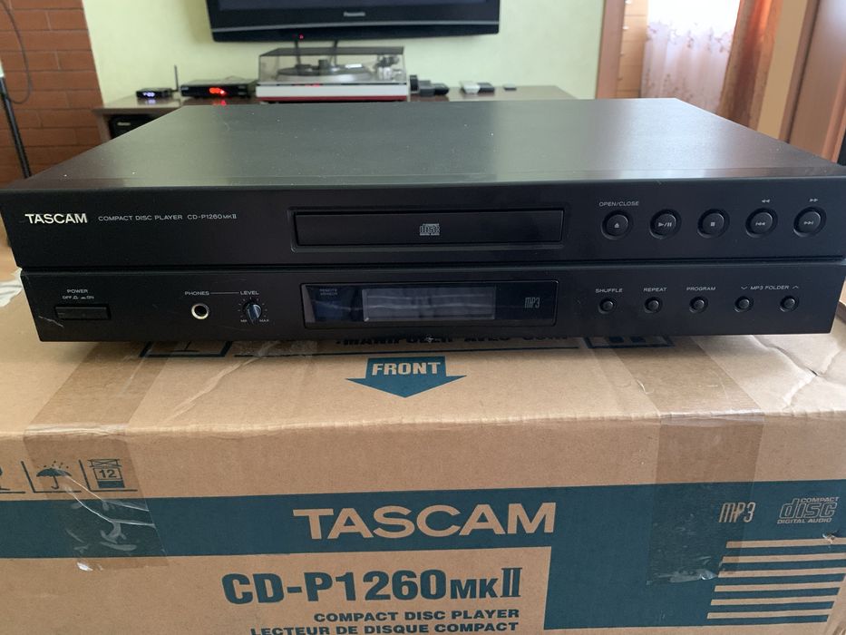 Продам Tascam CD-P1260mk2