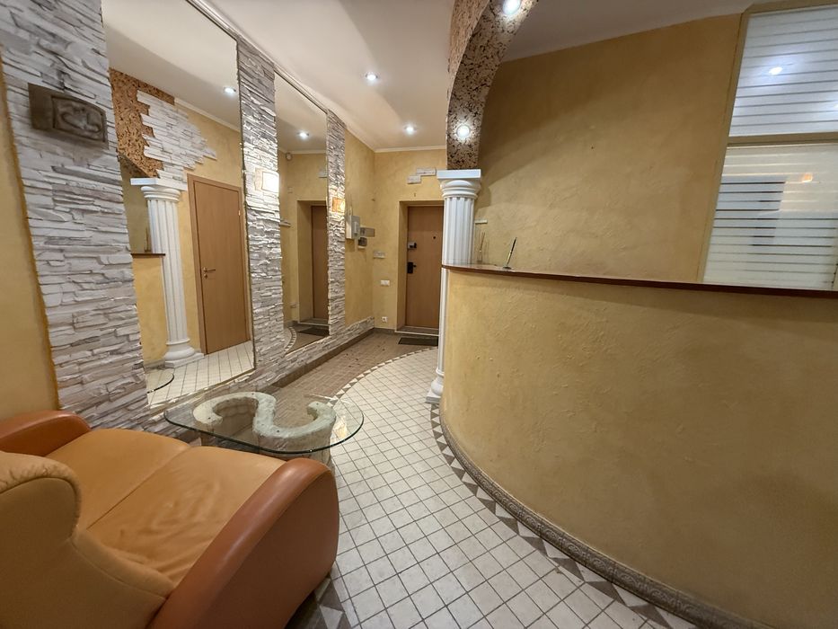 Оренда офісного приміщення 118 метрів, Дмитрівська, Цирк, Перемоги