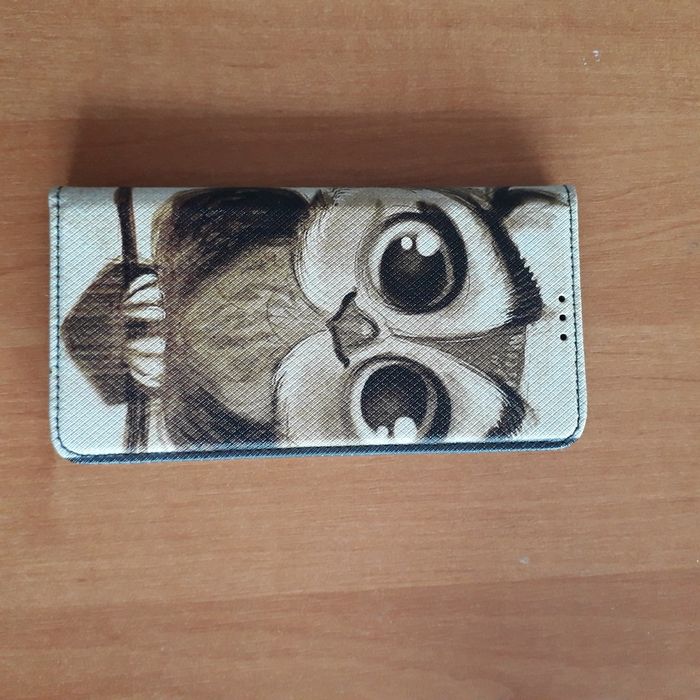 Etui otwierane na telefon