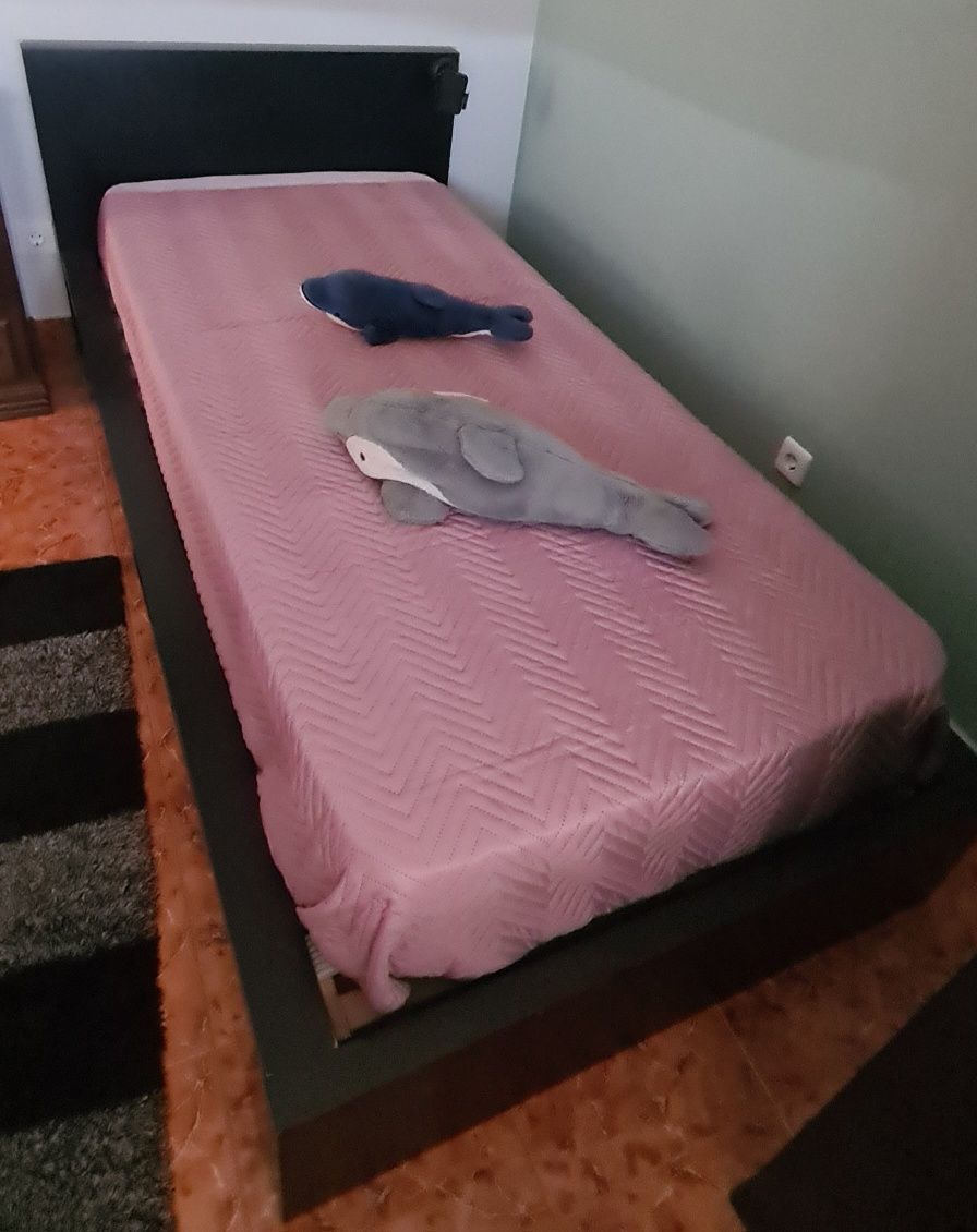 Cama Solteiro (Malm) e  Colchão