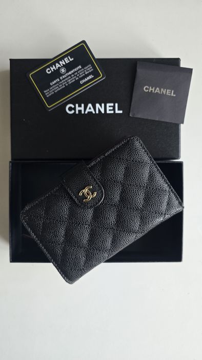 Portfel w pudełku  skóra naturalna