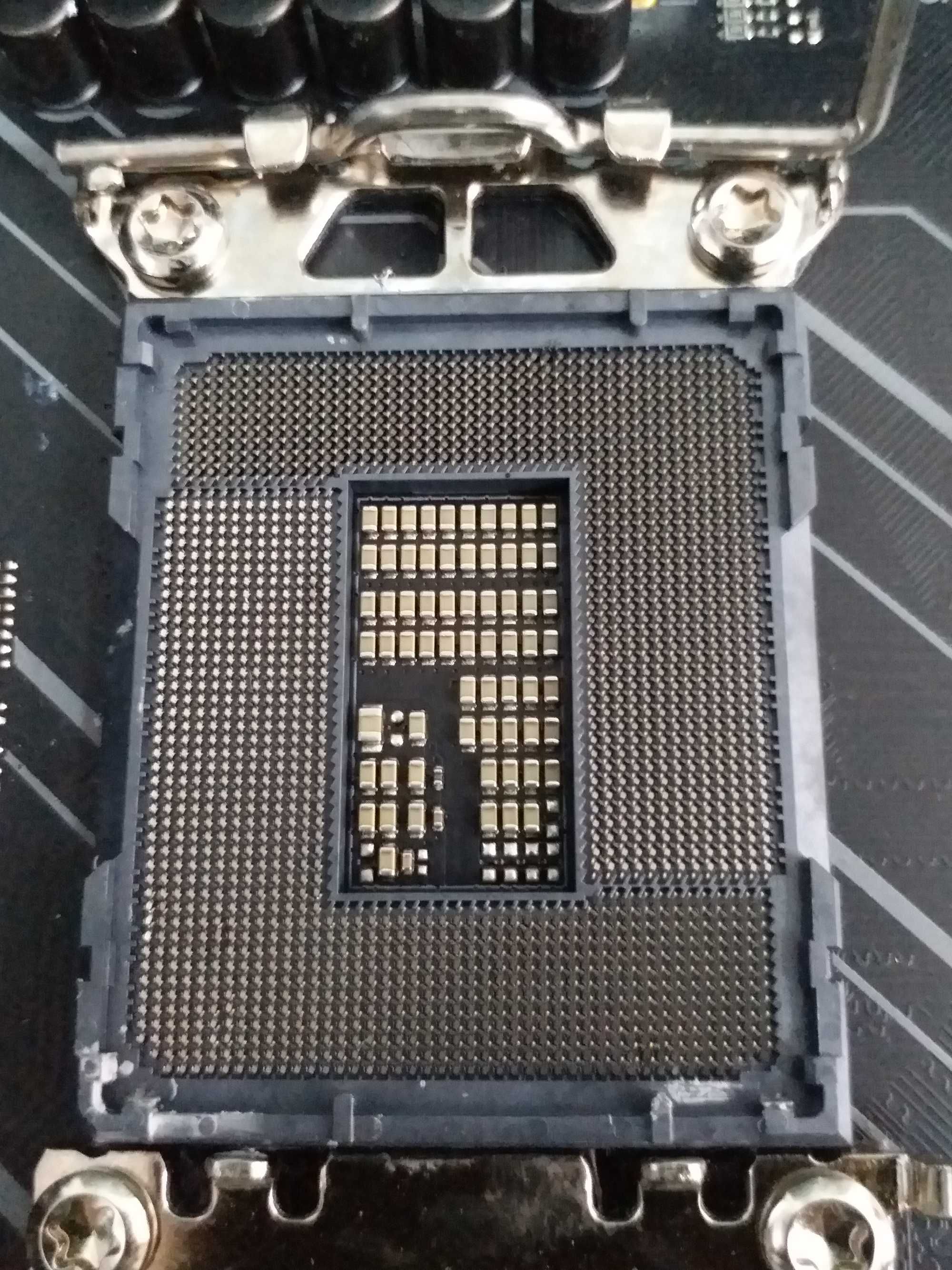 Asus TUF Gaming Z690-PLUS  Socket 1700 DDR5