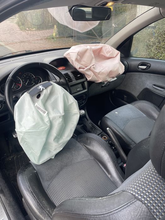 Peugeot 206 GTI/S16 2.0 bezyna 2004 uszkodzony