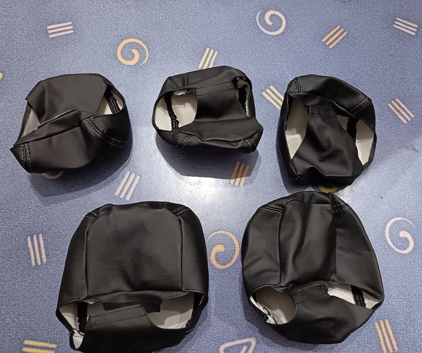 Чехлы на подголовник (комплект) из кожезаменителя для Renault Grand Sc