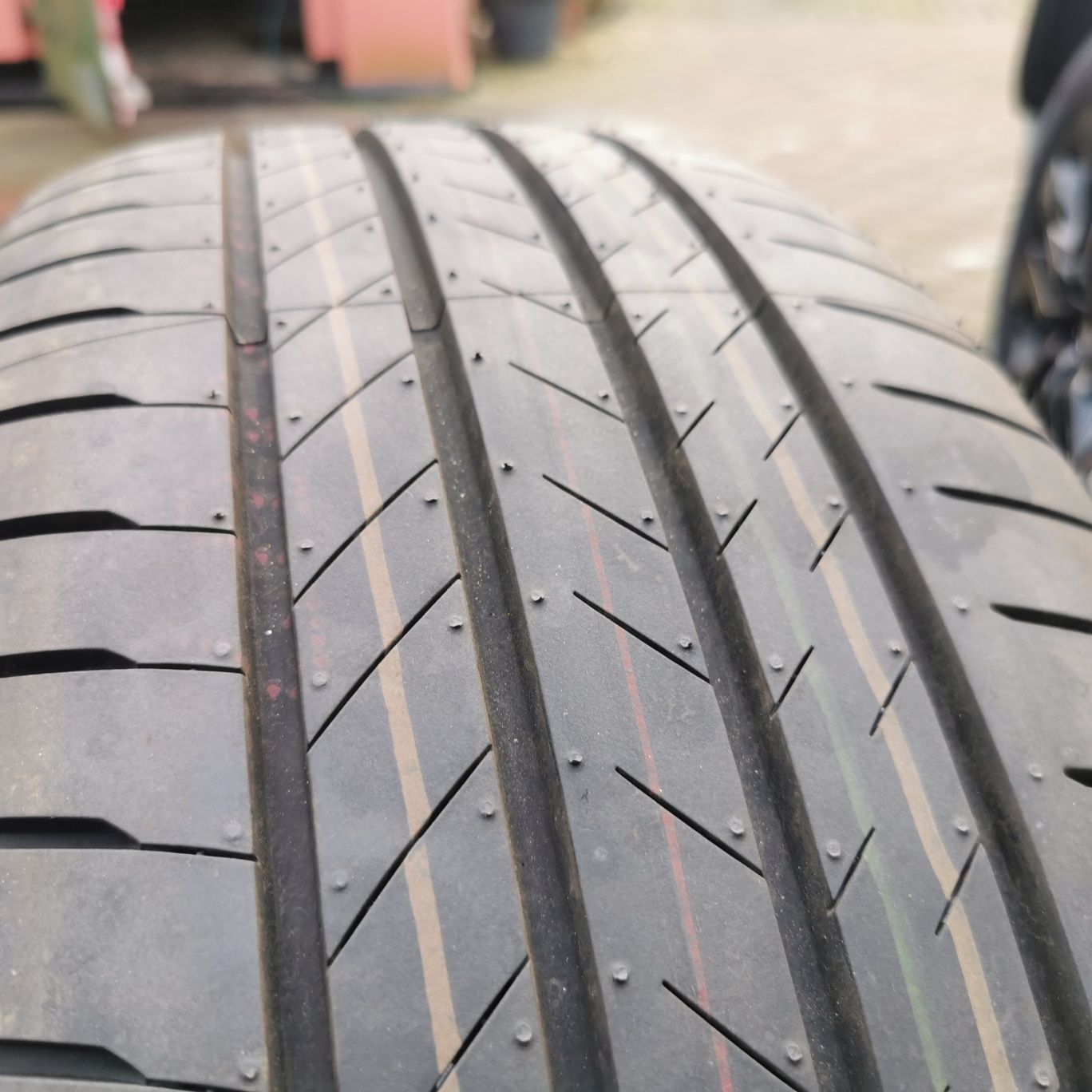 Opony letnie Bridgestone Alenza 235/55 R19 rok23