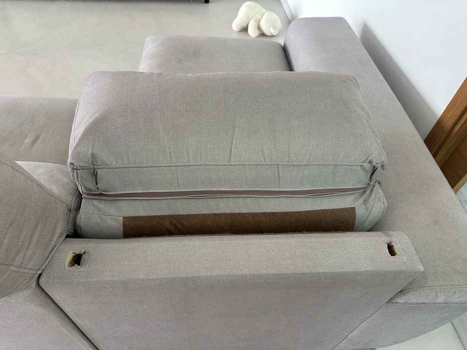 Sofa com chaise longue