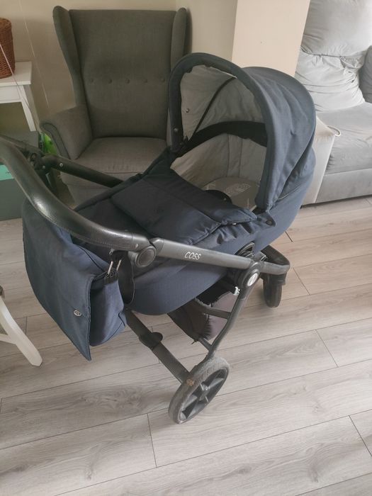 Sprzedam wózek i 2 foteliki