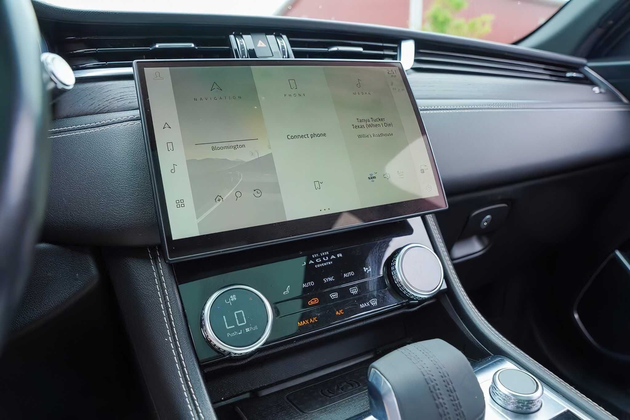2021 Jaguar F-PACE P400 R-Dynamic S