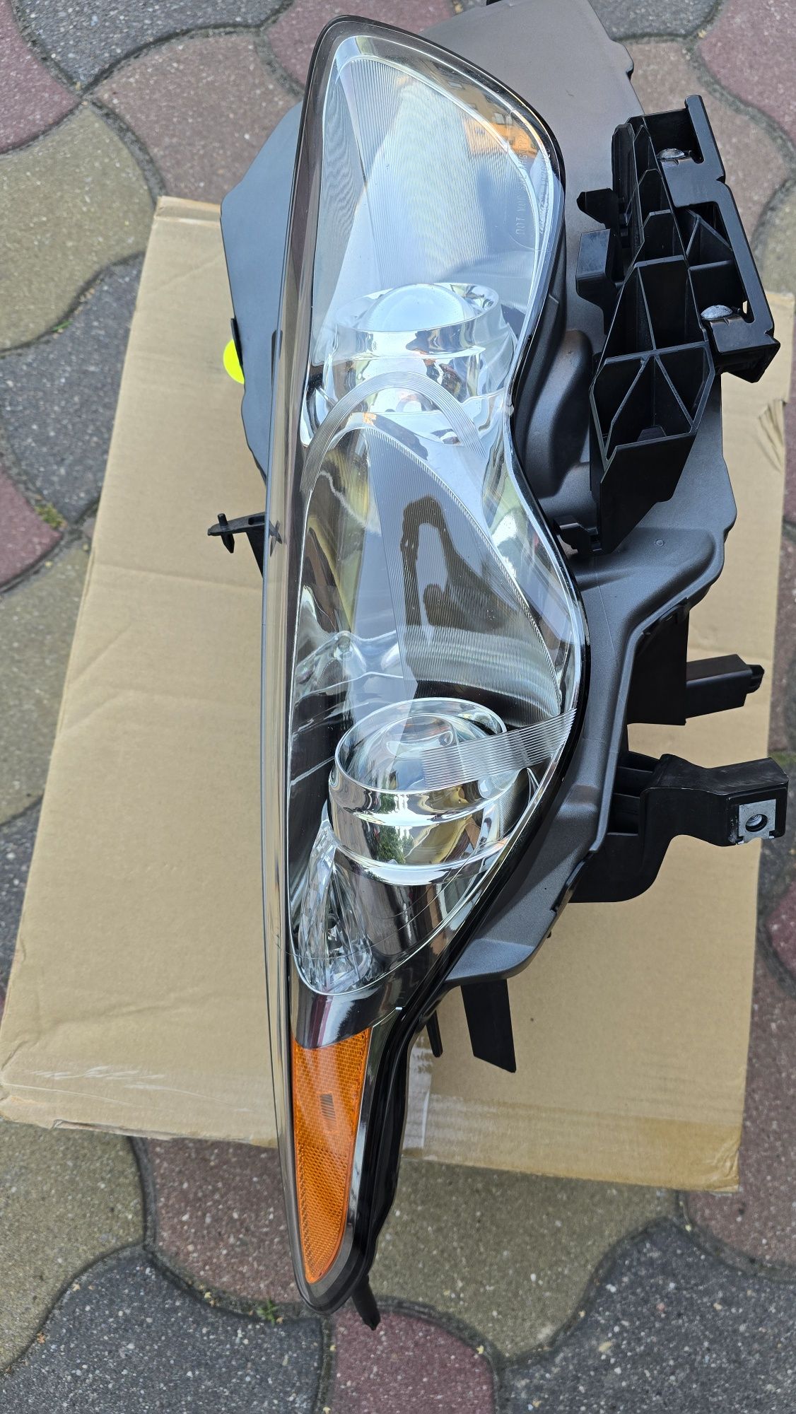Lampa USA reflektor infiniti qx70 fx30 fx35 fx50 fx2 xenon prawy 2017