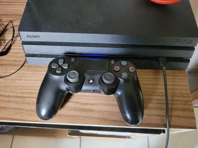 PS4 Pro 1 TB + 1 comando