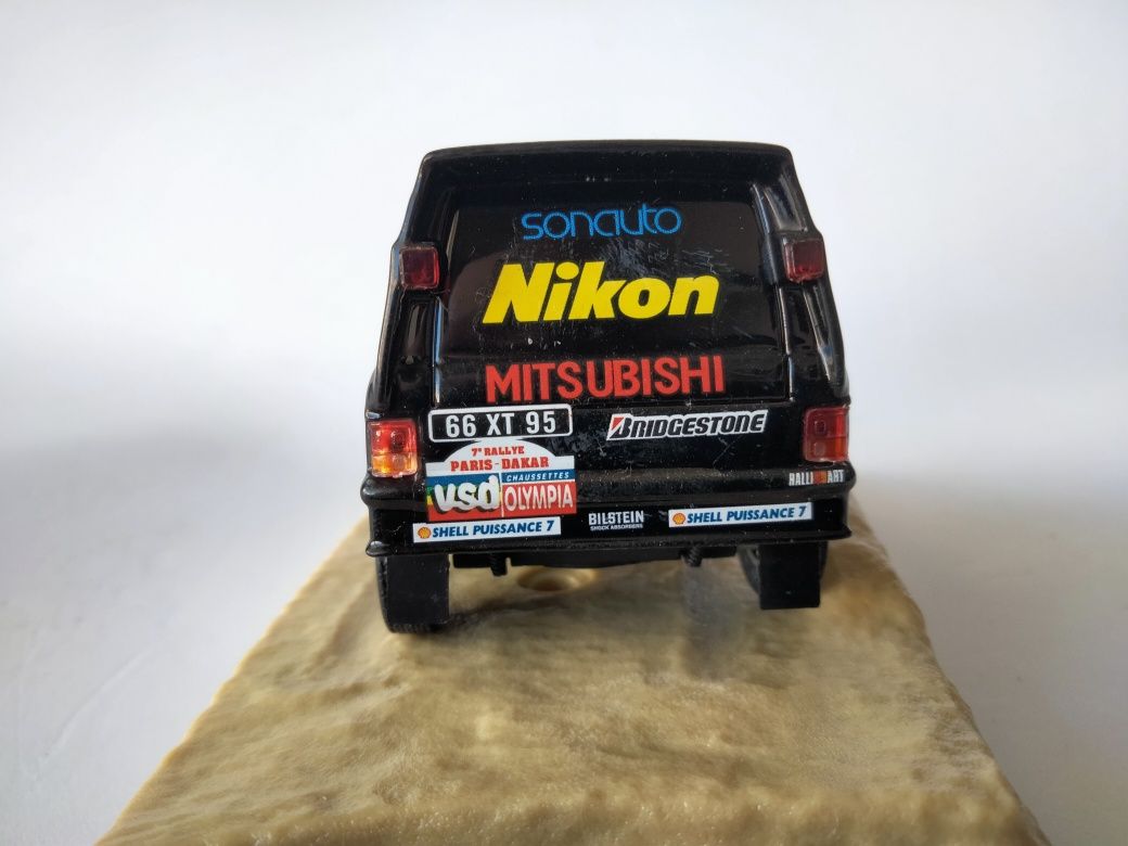 1/43 Mitsubishi Pajero #189 - Zaniroli/Silva (1985)