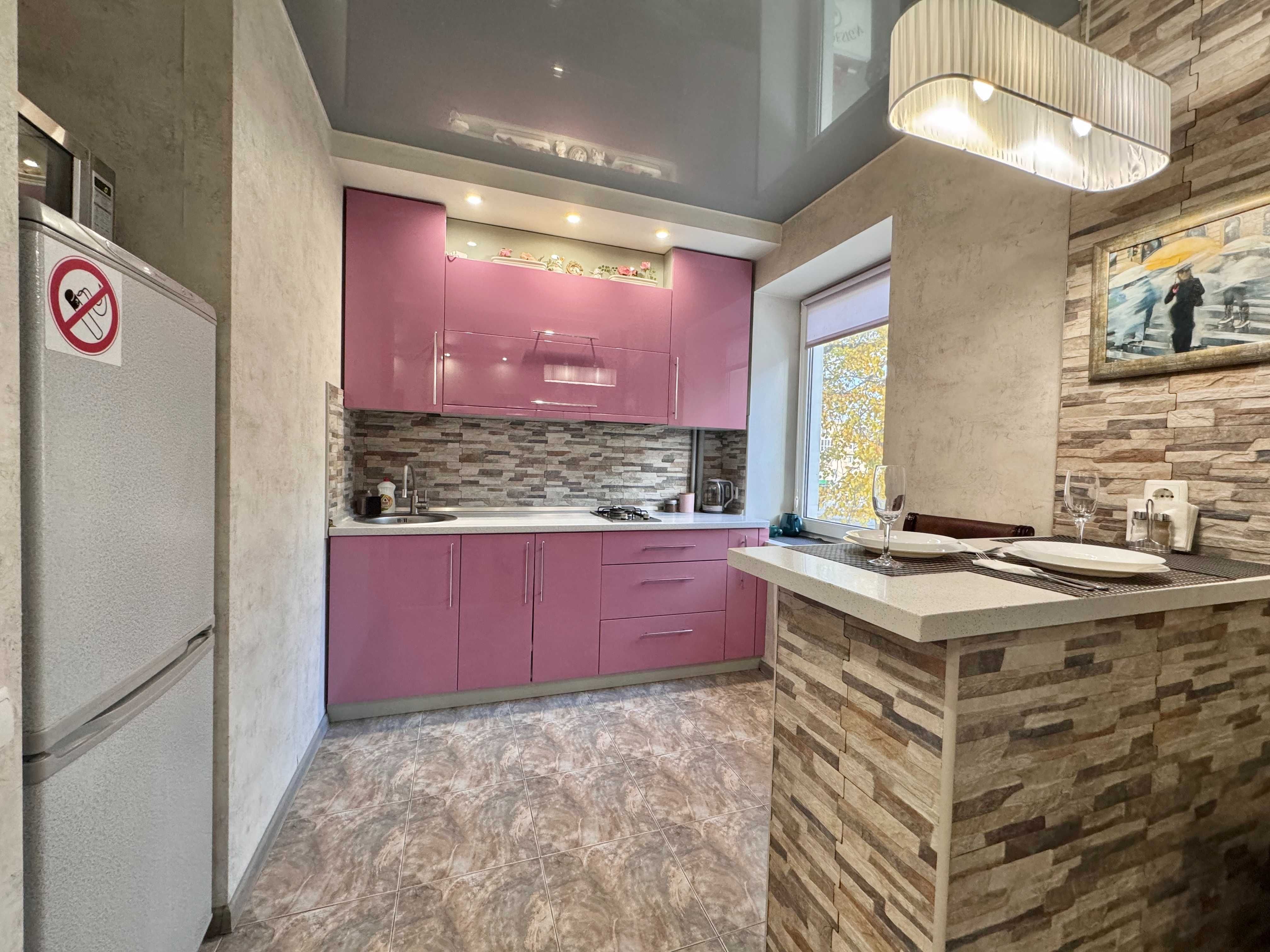 ApartPoltava Затишна студія біля театру Гоголя ПАНОРАМА,банк. ЧЕК