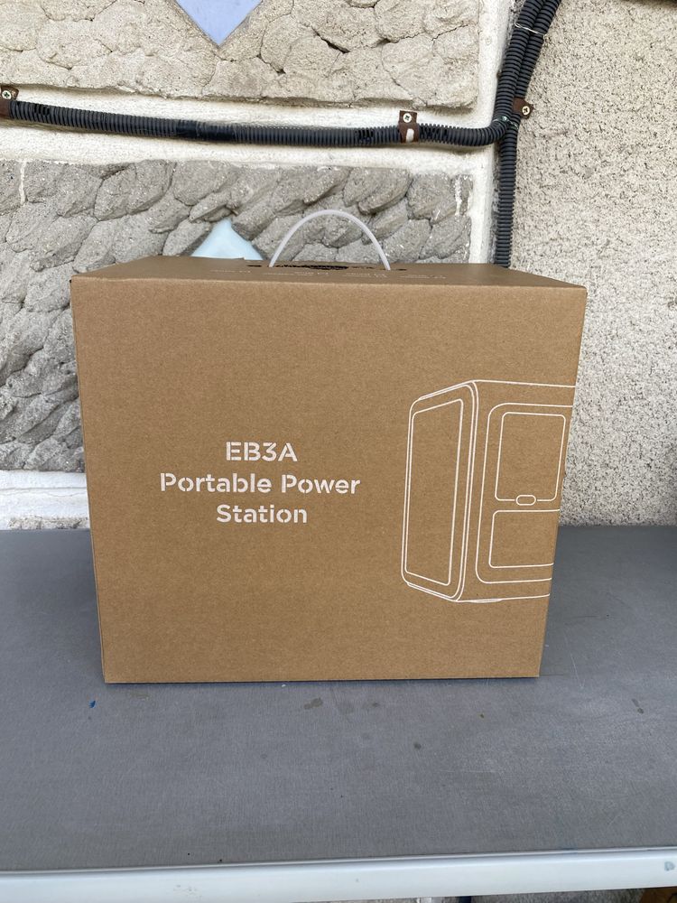 Зарядна станція універсальна Bluetti 600W (EB3A)