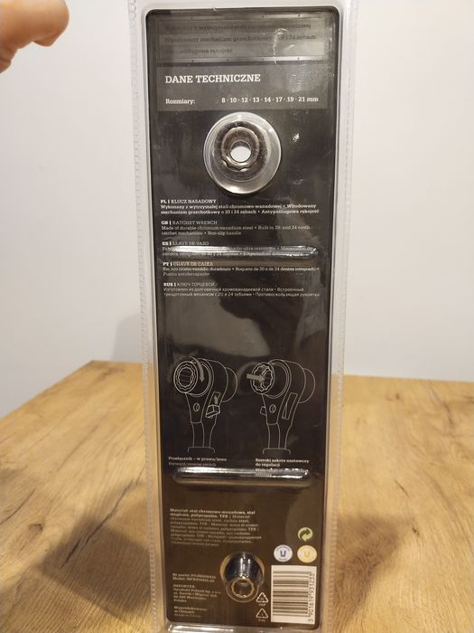 Klucz nasadowy 8w1 Niteo Tools z wbudowaną grzechotką