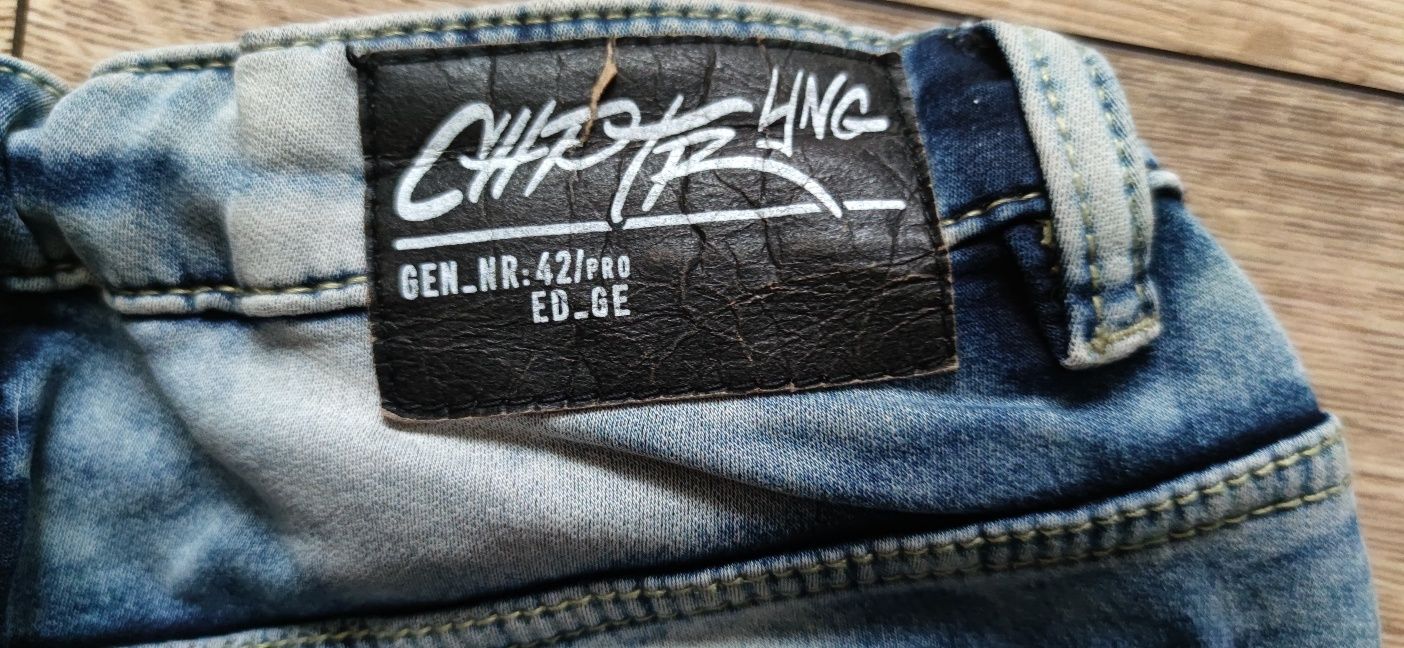 Spodnie chłopięce 164 jeans