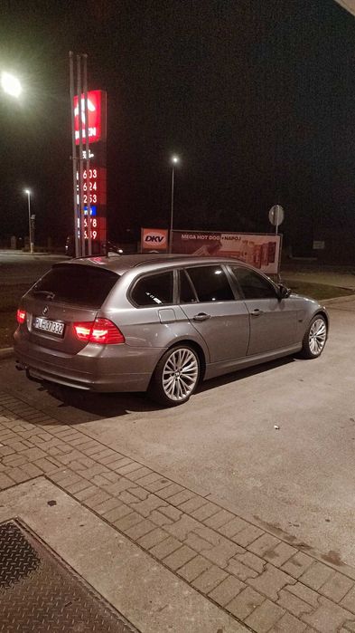 BMW E91 PO LIFT bardzo zadbane auto