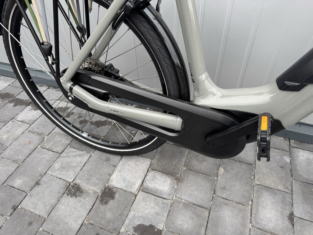Rower elektryczny Batavus Altura Bosch