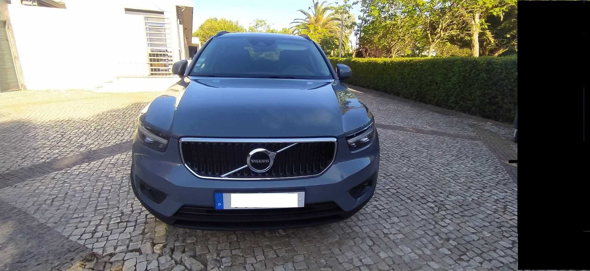 Volvo XC 40 1.5 T3 MOMENTUM CORE