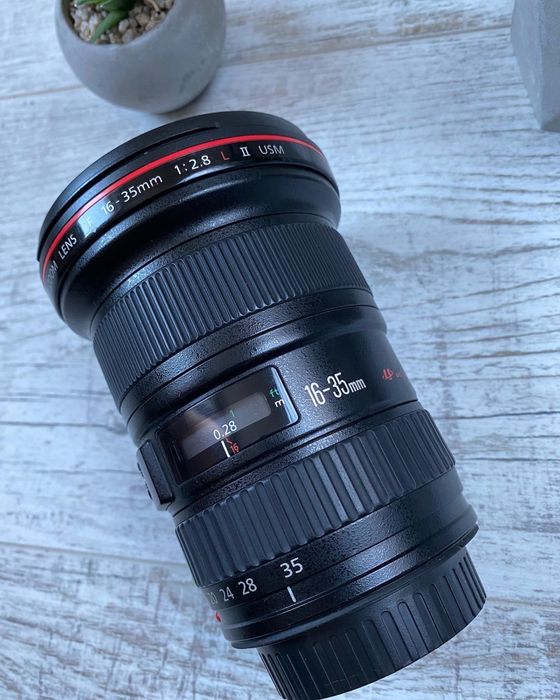 Canon EF 16-35mm f/2.8L II USM