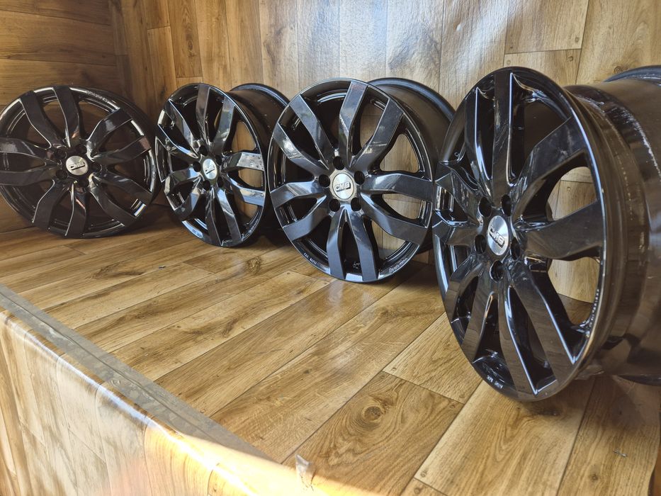 Felgi CMS 17cali 5x108 et52,5 7,5j Czarny połysk Ford Volvo