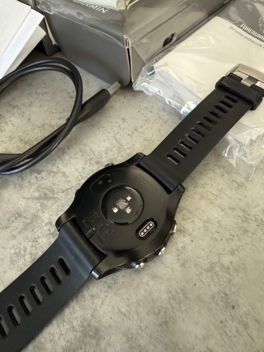 Zegarek GPS Garmin Forerunner 935 smartwatch