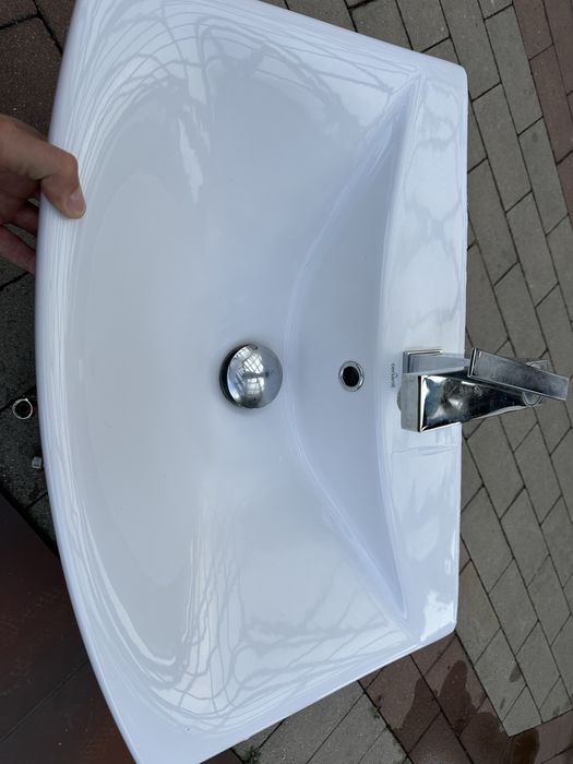 Umywalka  Cersanit 60cm