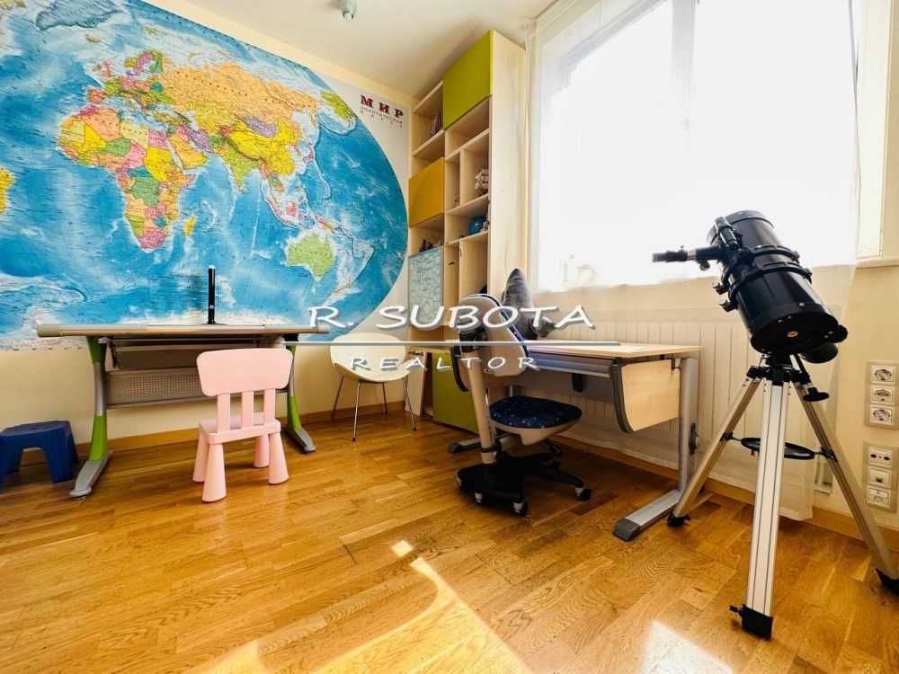 3.к. студия 120м2 в ЖК на Баумана в р-не Меноры