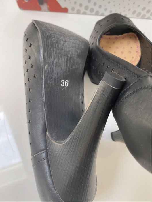 Sapatos de salto alto