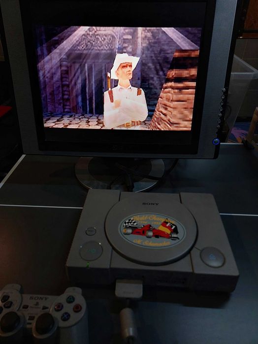 PS1 + Pady + Monitor RETRO - zestaw