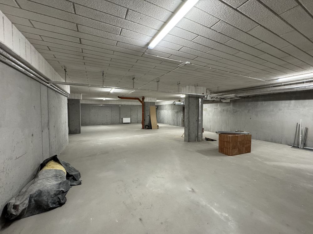 [Wynajme] pomieszczenie gospodarcze 180m2 !